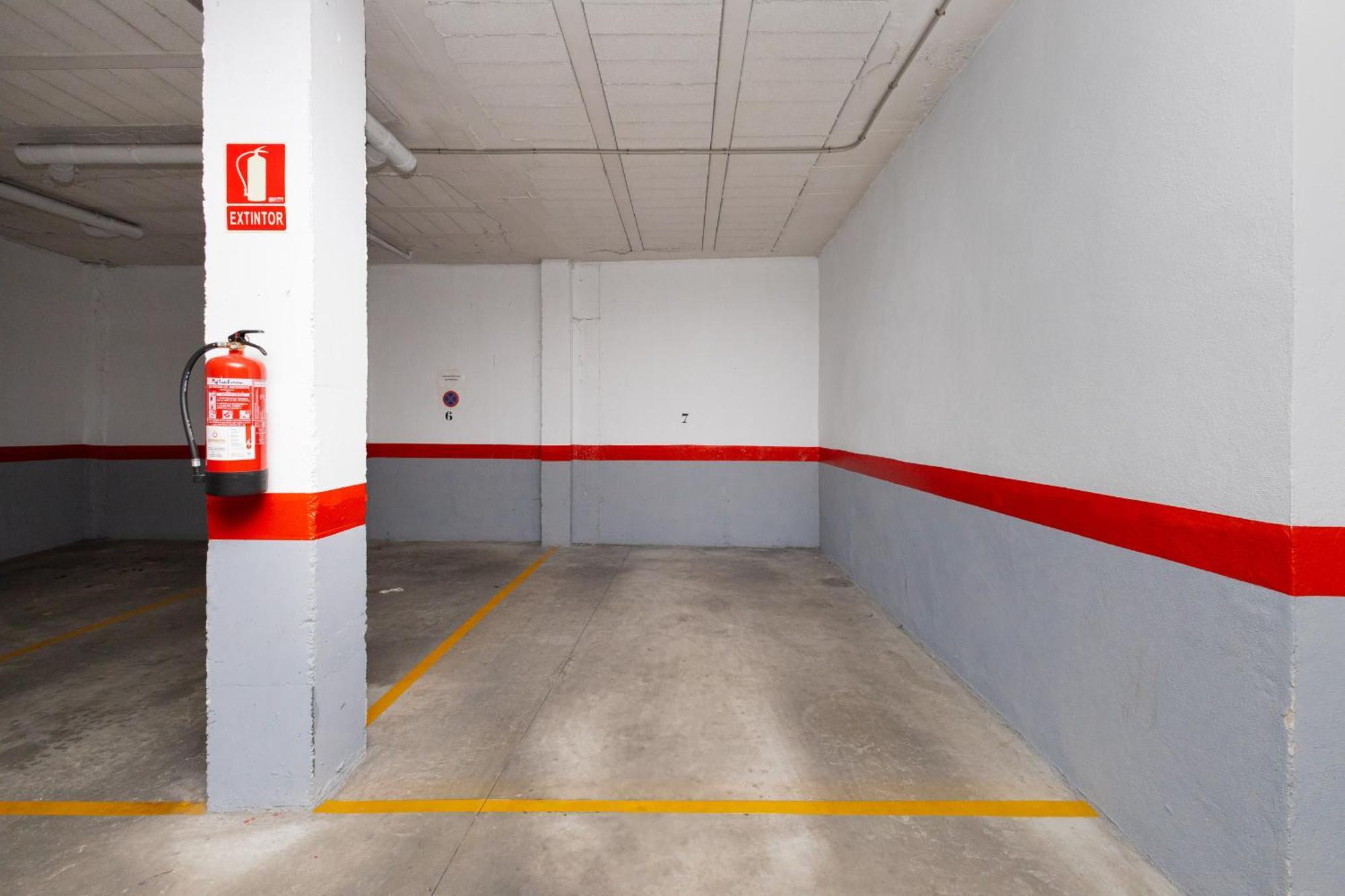 C21 Trendy 2 Bdr & Parking Downtown Apartment Malaga Exterior photo